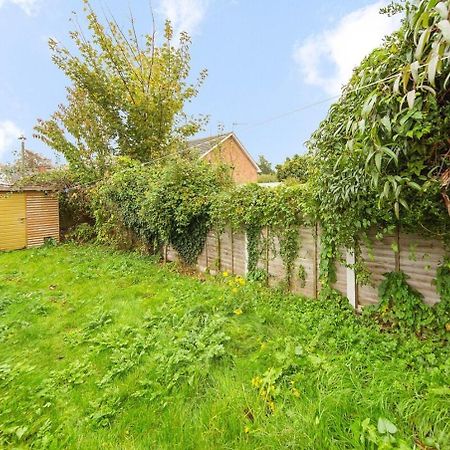 Sittingbourne Terrace Villa Buitenkant foto